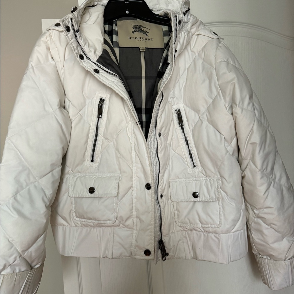 Burberry thin puffer with hood